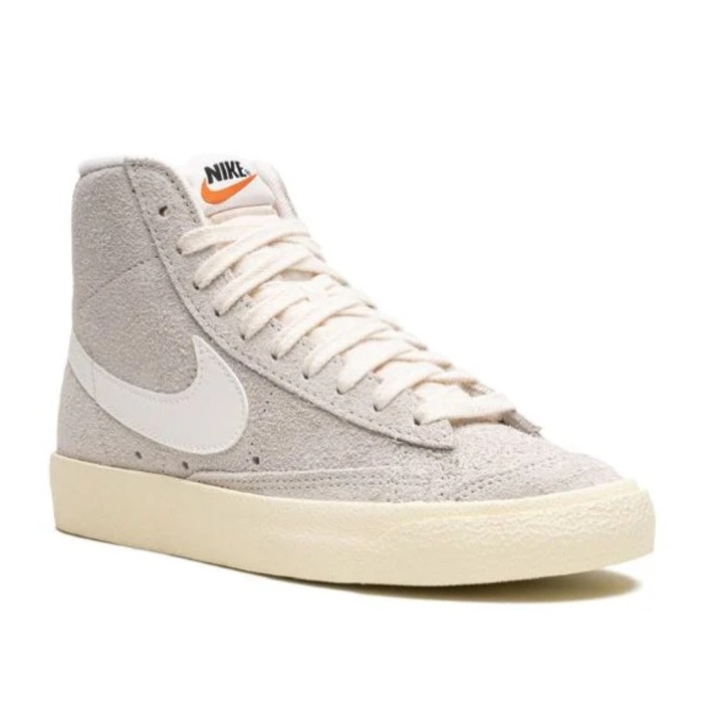 RARE J. CREW x NIKE Blazer Mid ‘77 Vintage - Suede Light Base Grey/Sail